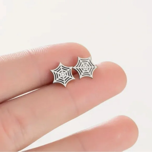 NEW Dainty Spider Web stud Earrings Silver color - Boutique - Picture 4 of 4